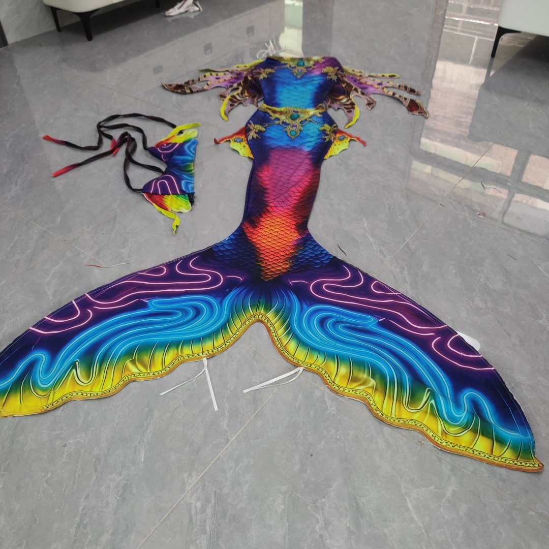 人魚テール 大人用 マーメイドフィッシュテール 水中パフォー - Aquarium & Marine Museum Universiti Malaysia Sabah Kota Kinabalu Sabah Photos のレビューと価格
